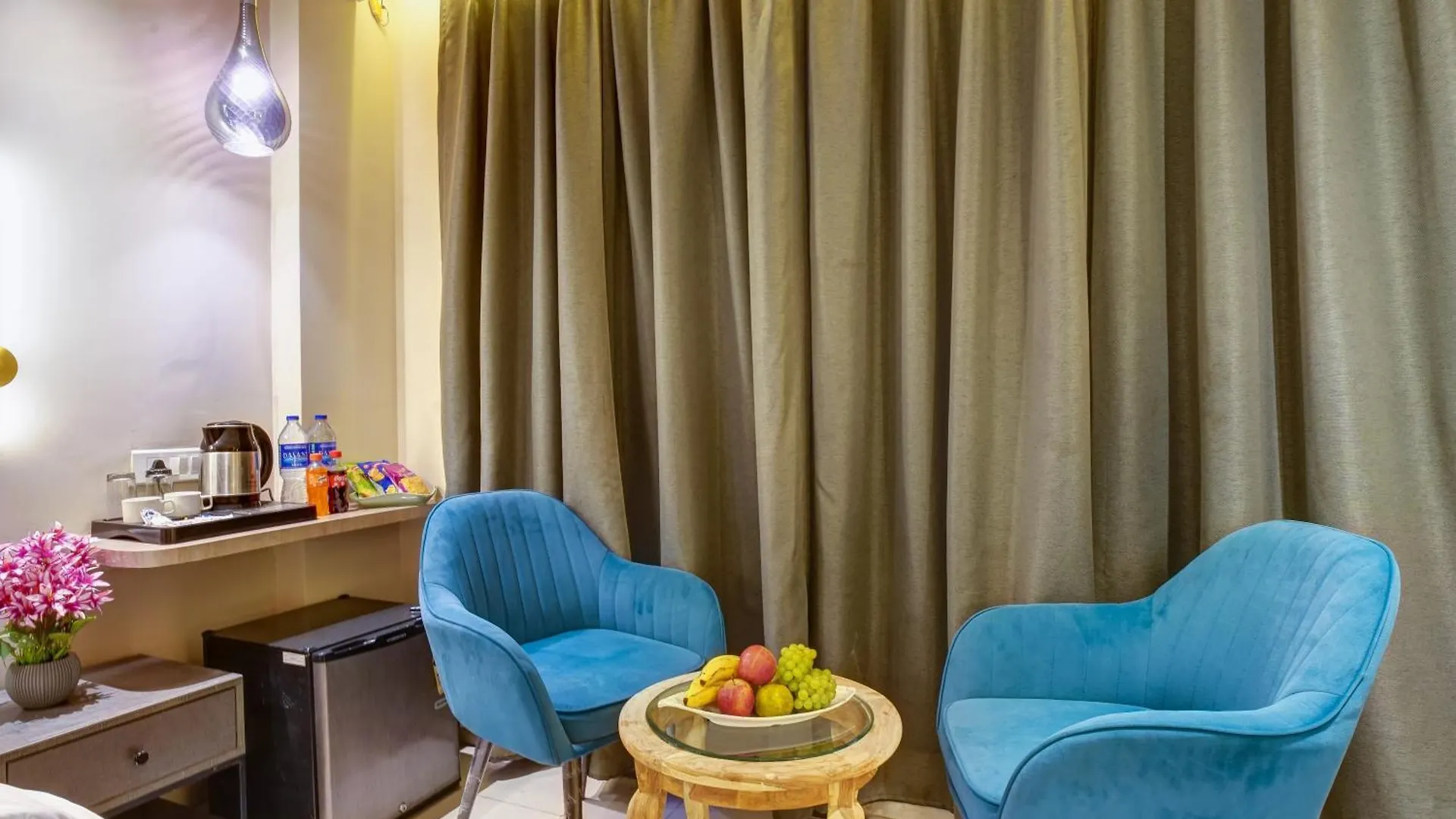 Rjk Stay - Sohna Road & Spaze It Park Gurgaon 0*,  Indie