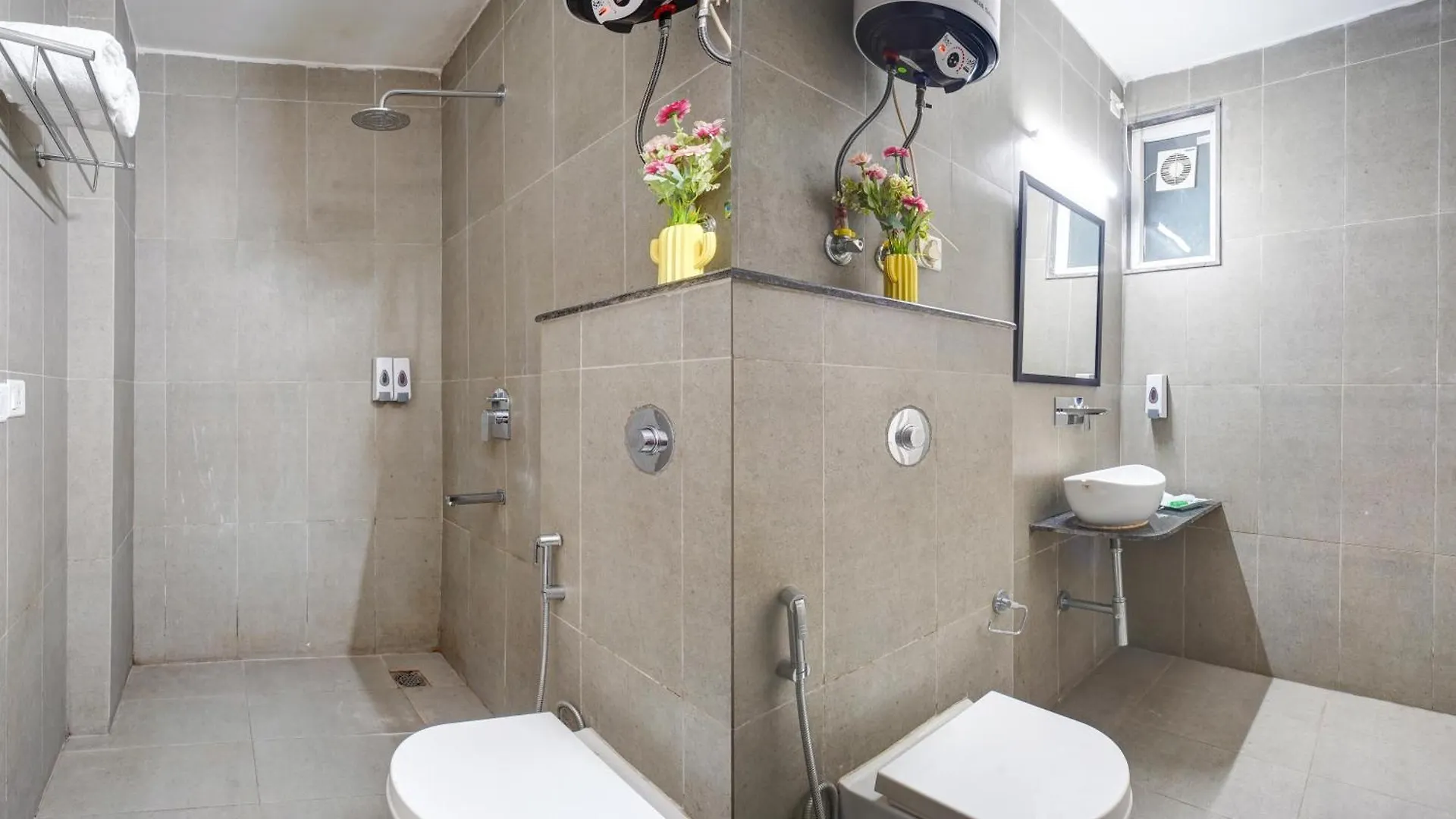 Rjk Stay - Sohna Road & Spaze It Park Gurgaon 0*,  Indie